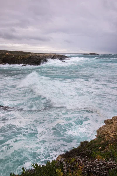 Porto Covo costa gruesa mar —  Fotos de Stock