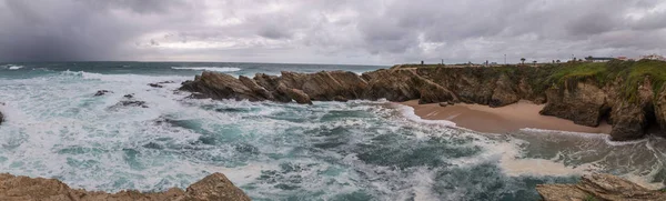 Porto Covo côte rugueuse mer — Photo