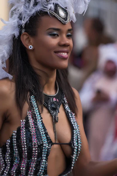 LOULE, PORTUGAL - FEB 2016: Colorido desfile de carnaval — Foto de Stock