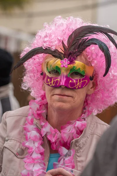 LOULE, PORTUGAL - FEB 2016: Colorido desfile de carnaval — Foto de Stock