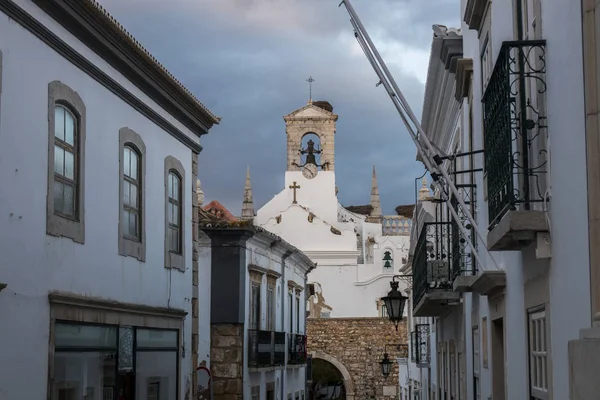 Main arc with bell tower — Stock Photo, Image