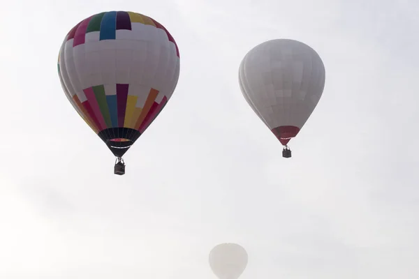 Ascension du festival des montgolfières — Photo