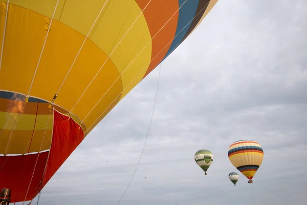 Ascensión del festival de globos de aire caliente —  Fotos de Stock