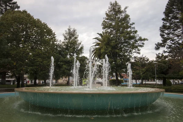 Water fountain on a urban park — Stock Photo, Image