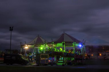 Alacakaranlık sonra Vintage atlıkarınca