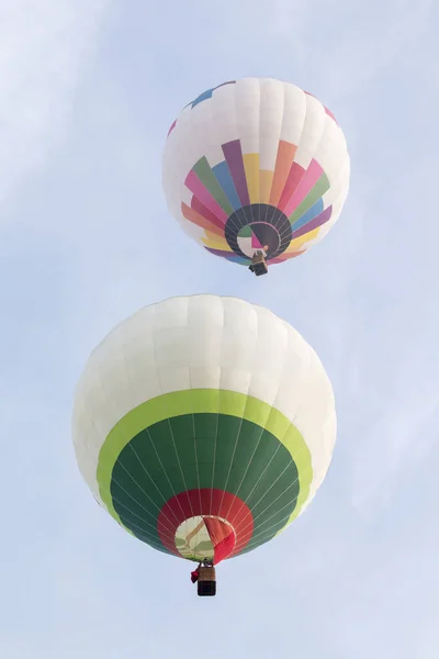 熱い空気バルーン フェスティバルの昇天 — ストック写真