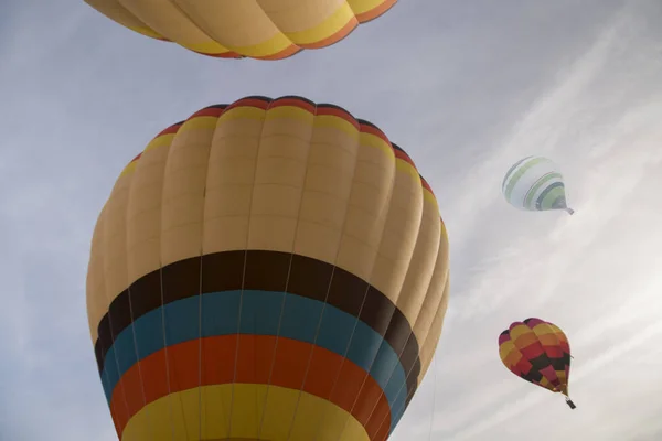 Ascensión del festival de globos de aire caliente —  Fotos de Stock