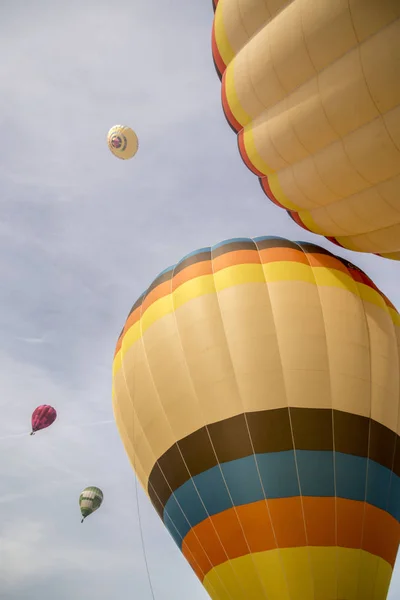 Ascensión del festival de globos de aire caliente —  Fotos de Stock