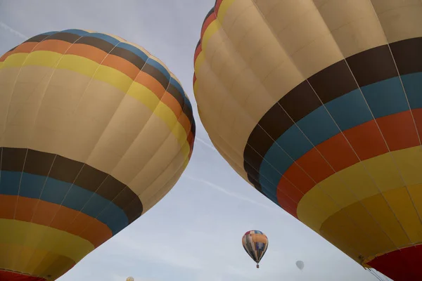 뜨거운 공기 풍선 축제의 승천 — 스톡 사진