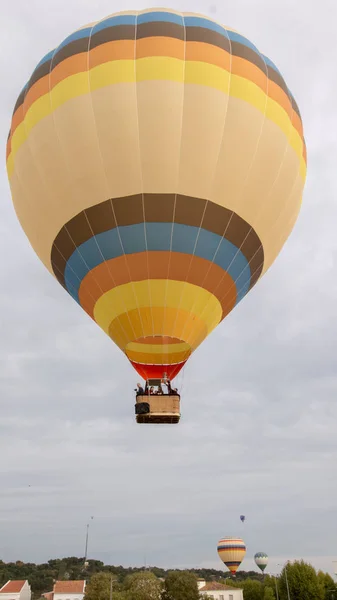 Ascension du festival des montgolfières — Photo