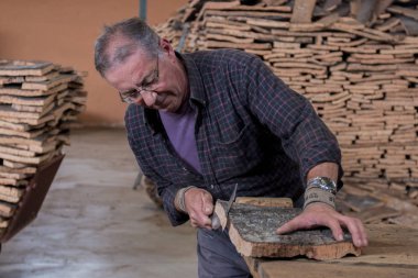 İşçi Dilimleme mantar pano