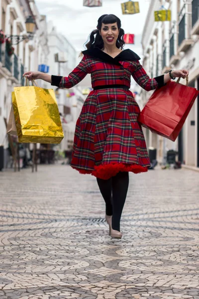 Pinup chica va de compras — Foto de Stock