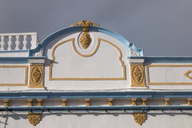 Portekizce mimarisinin tipik detaylı cephe