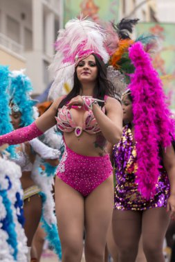 Loule, Portekiz - Şubat 2017: Renkli karnaval (Carnaval) geçit 