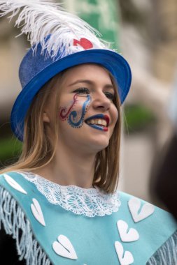 Loule, Portekiz - Şubat 2017: Renkli karnaval (Carnaval) geçit 