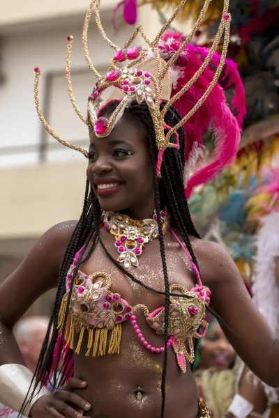 Loule, Portugal - Feb 2017: Färgglada Carnival (Carnaval) Parade — Stockfoto