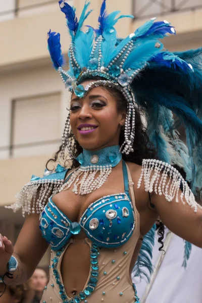 Loule, Portugalsko - únor 2017: Barevný karneval (Carnaval) Parade — Stock fotografie