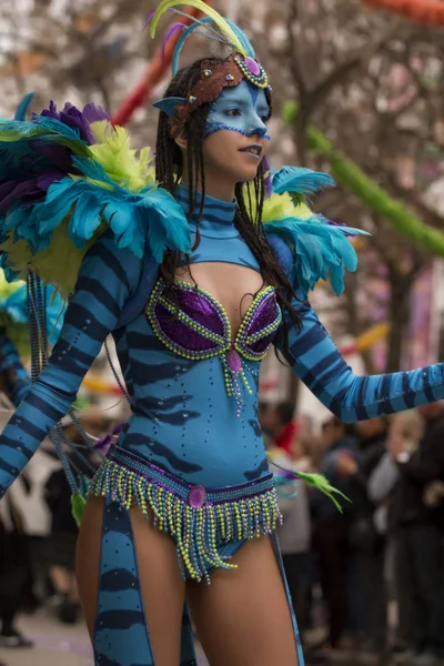 LOULE, PORTUGAL - FEB 2017: Colorido desfile de carnaval —  Fotos de Stock