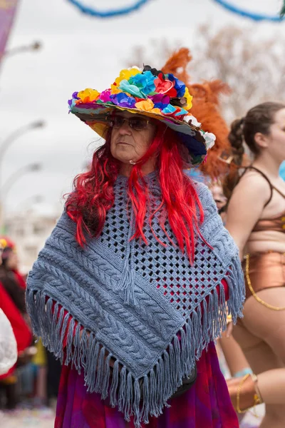 Loule, Португалія - лютого 2017: Парад барвисті карнавальні (карнавал) — стокове фото