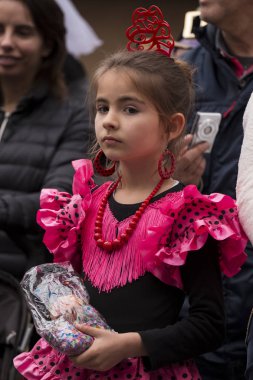 Loule, Portekiz - Şubat 2017: Renkli karnaval (Carnaval) geçit 