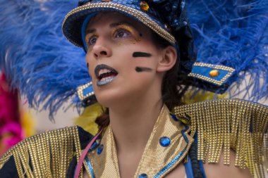 Loule, Portekiz - Şubat 2017: Renkli karnaval (Carnaval) geçit 