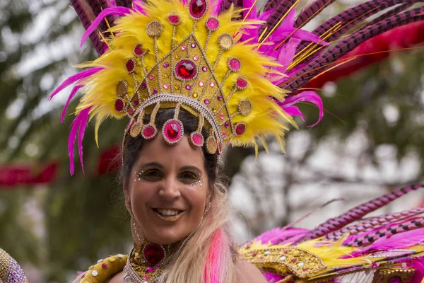 Λουλέ, Πορτογαλία - Δεκ 2017: Πολύχρωμο Καρναβάλι (Carnaval) παρέλαση — Φωτογραφία Αρχείου