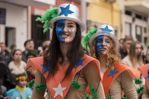 Loule, Portugalia - lut 2017: Kolorowy karnawał (karnawał) parada — Zdjęcie stockowe