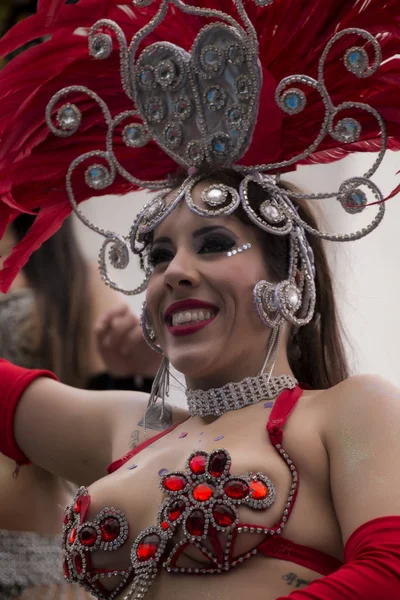 LOULE, PORTUGAL - FEB 2017: Colorido desfile de carnaval — Foto de Stock