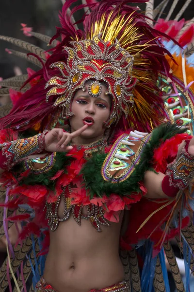 Loule, Portugalsko - únor 2017: Barevný karneval (Carnaval) Parade — Stock fotografie