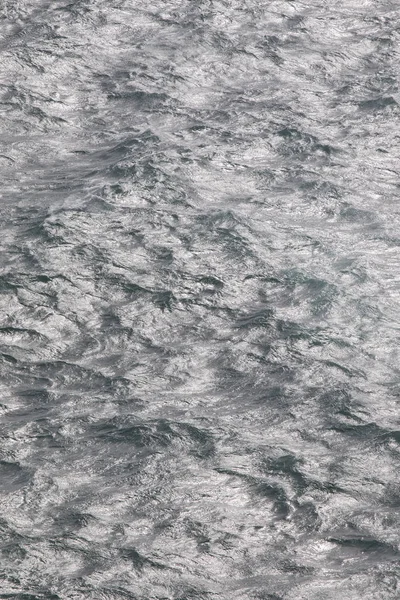 Aydınlık ve güneşli okyanus — Stok fotoğraf