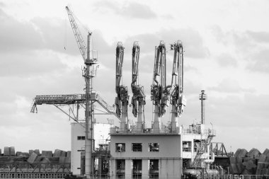 Sines Vinçler bağlantı noktası