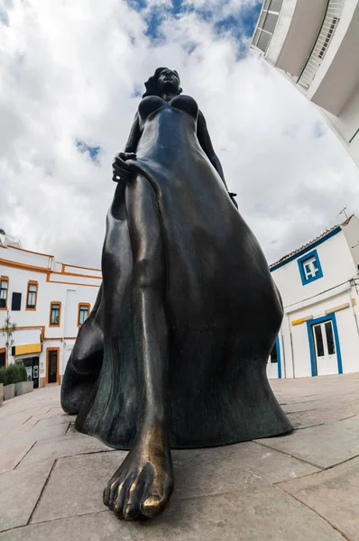 Статуя Флорипеса на Олхао — стоковое фото