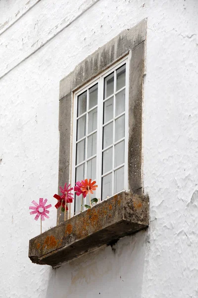 Arquitectura típica de ventanas del Algarve — Foto de Stock