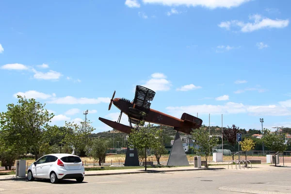 Replika sjöflygplan monument — Stockfoto