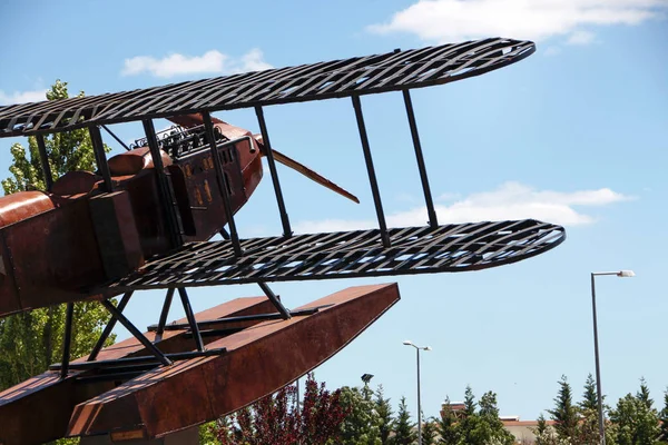 Replika sjöflygplan monument — Stockfoto