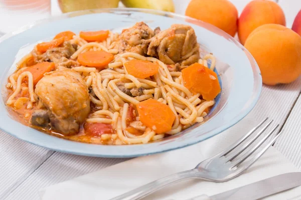 Spaghetti with chicken and carrot — Stock Photo, Image