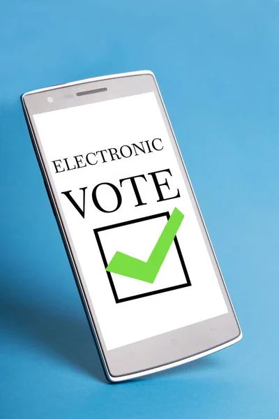 携帯電話の電子投票 — ストック写真
