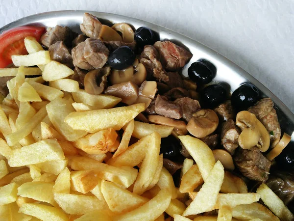 Picadinho dish typical of Madeira — Stock Photo, Image