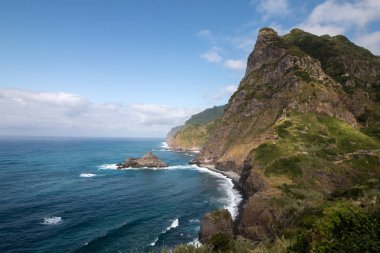 Kıyı dağ manzarası