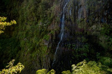 Levada 25 fontes, Portekiz