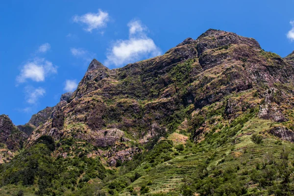 Paisagem montanhosa da Ilha da Madeira — Fotografia de Stock