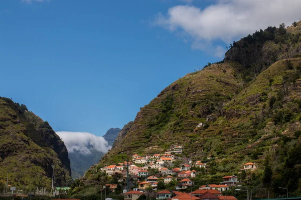 马德拉岛的山地景观 — 图库照片