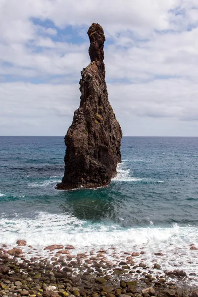 Wulkaniczne formacje skalne — Zdjęcie stockowe