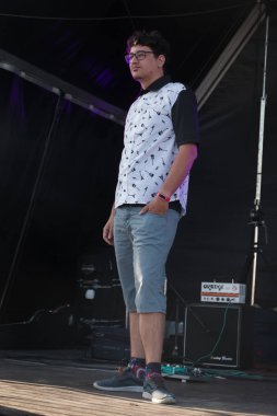 Pinup adam Gotik şık podyum