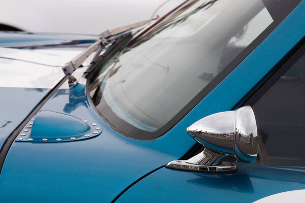 Classic Sports car details