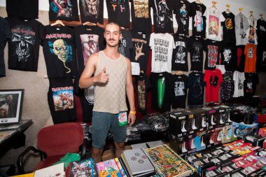 Dükkan sahibi bir olay