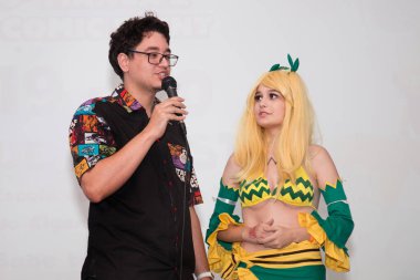 Sunum ve cosplay sanatçılar