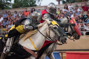 Ortaçağ adil olay gösteri