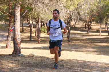 Bir orman iz Runner