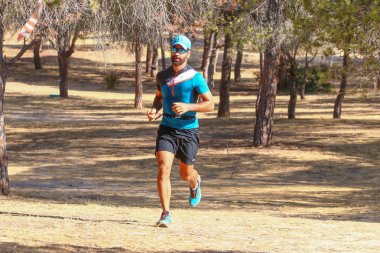 Bir orman iz Runner